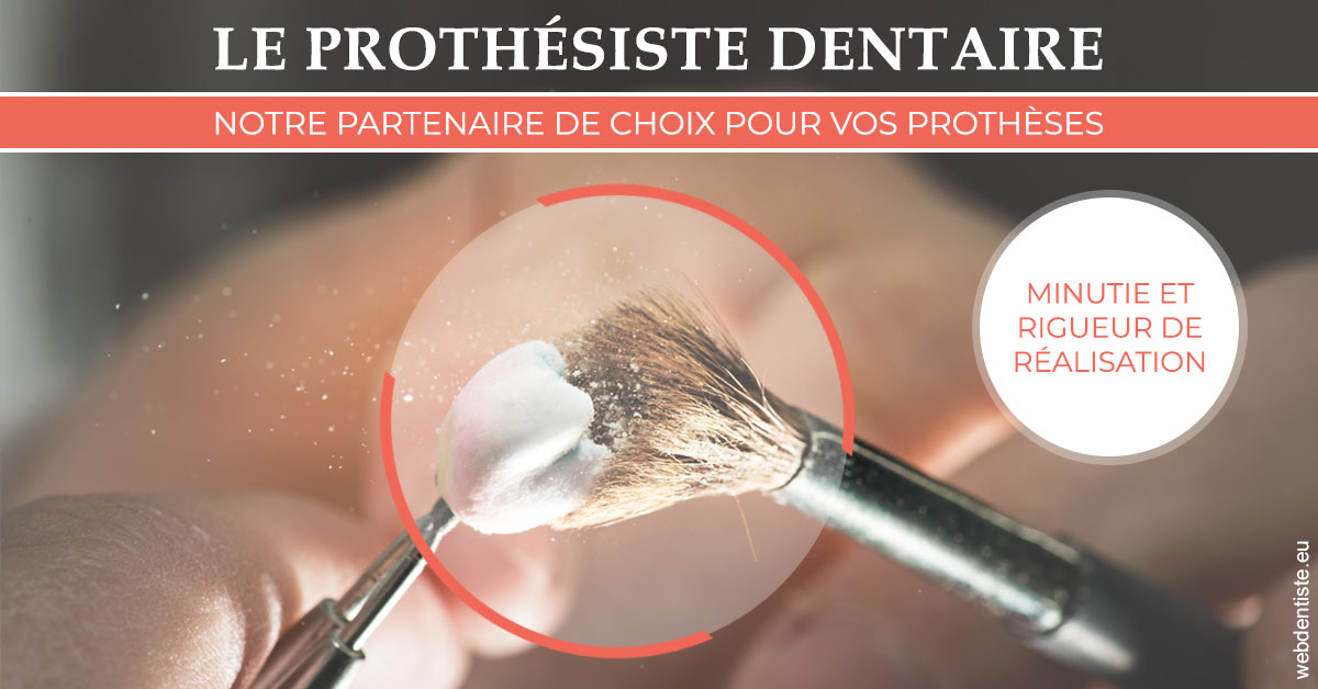 https://www.centredentairetoulon.fr/Le prothésiste dentaire 2